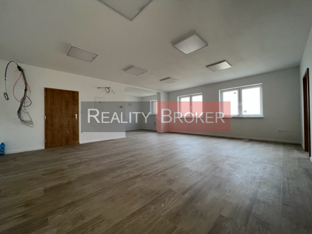 Reality Broker ponúka na prenájom pekný priestranný 4 izb. byt v NOVOSTAVBE na Pezinskej ul. v Senci