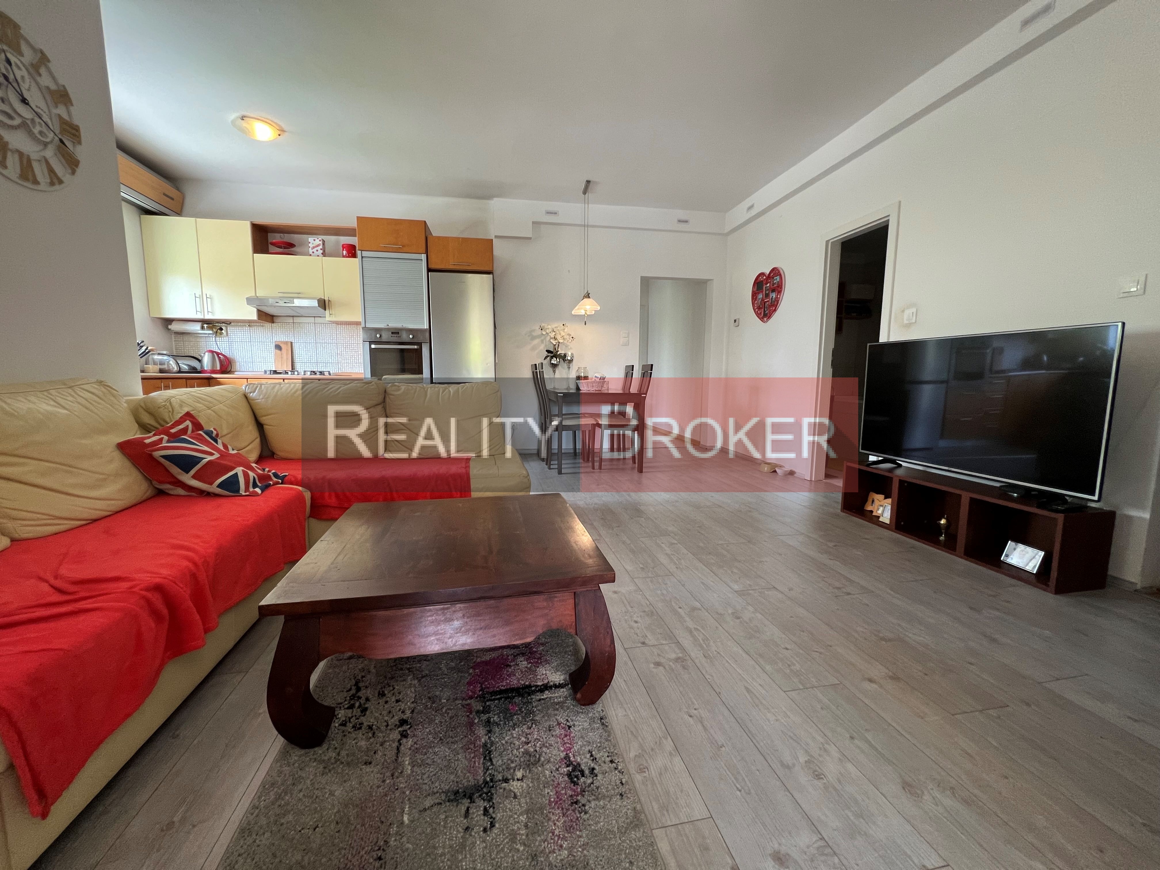 Reality Broker ponúka na predaj pekný priestranný a  slnečný 4 izb. byt v centre mesta Senec